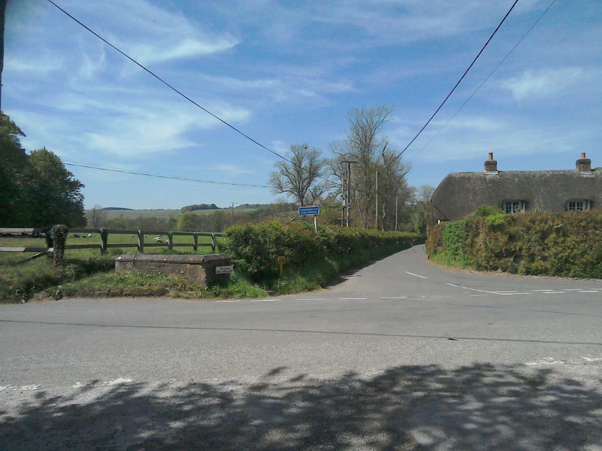 The Crown Inn Alvediston エクステリア 写真