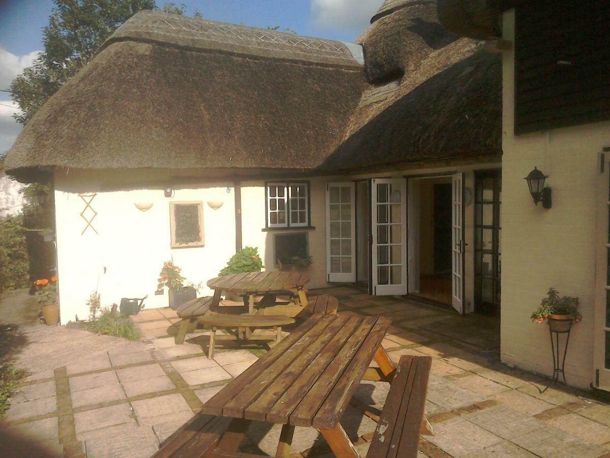 The Crown Inn Alvediston エクステリア 写真