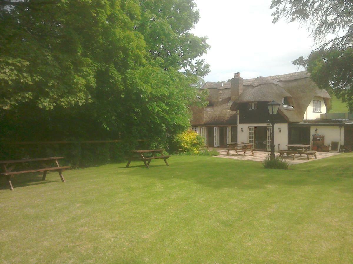 The Crown Inn Alvediston エクステリア 写真